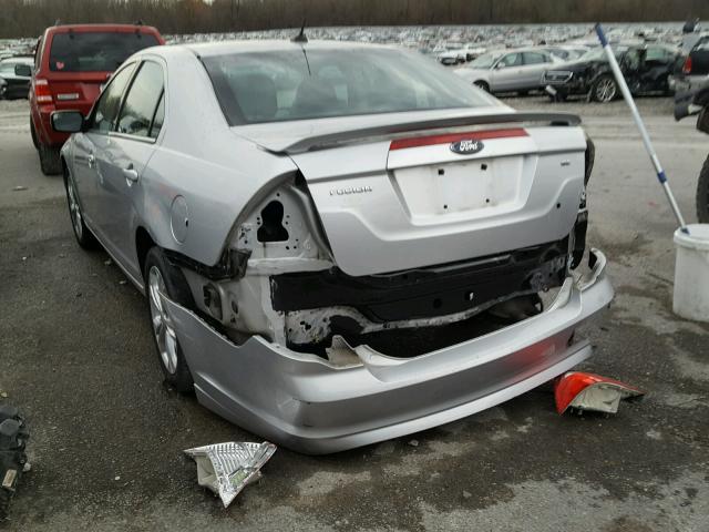 3FAHP0HA8CR181256 - 2012 FORD FUSION SE SILVER photo 3