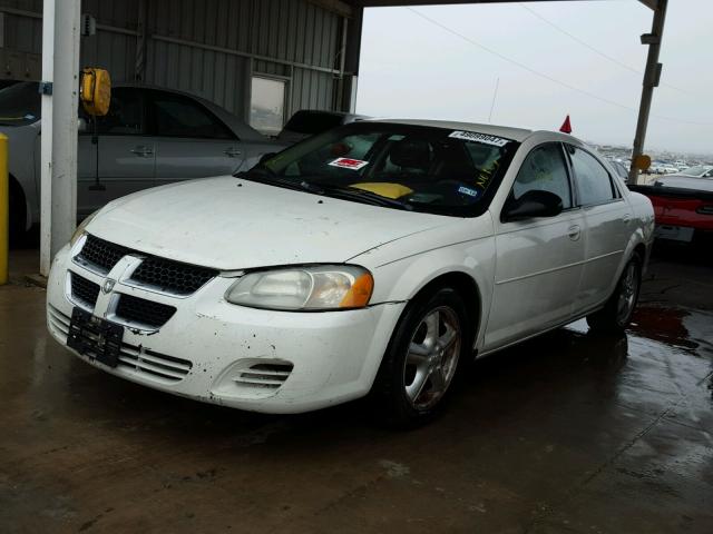 1B3EL46X75N605394 - 2005 DODGE STRATUS SX WHITE photo 2