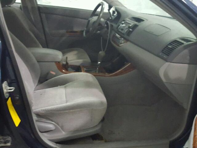 JTDBE30K230202873 - 2003 TOYOTA CAMRY LE 蓝色 照片 5