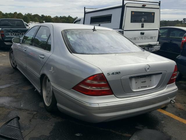 WDBNG70J72A230388 - 2002 MERCEDES-BENZ S 430 SILVER photo 3
