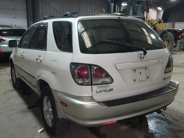 JTJHF10U520261487 - 2002 LEXUS RX 300 WHITE photo 3