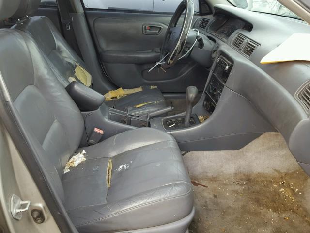 JT2BG22K6Y0398334 - 2000 TOYOTA CAMRY CE SILVER photo 5