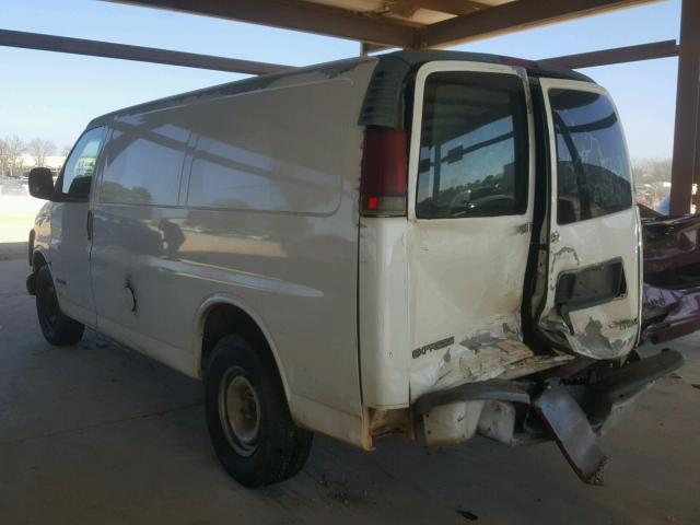 1GCFG25M221172962 - 2002 CHEVROLET EXPRESS G2 WHITE photo 3