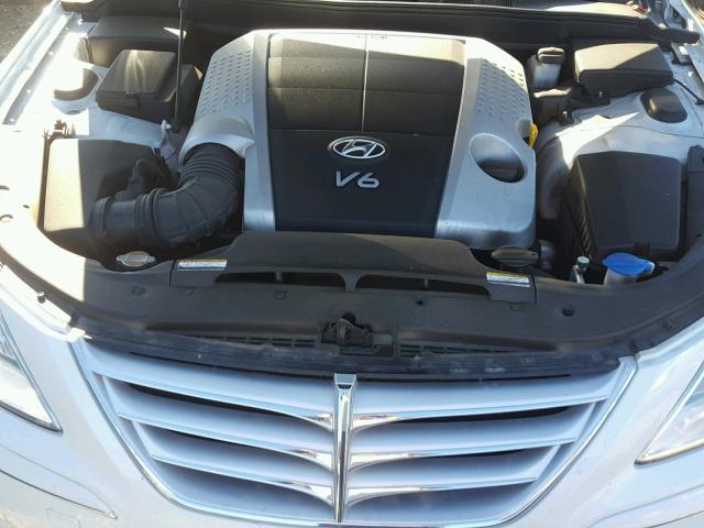 KMHGC46E69U037023 - 2009 HYUNDAI GENESIS 3. WHITE photo 7