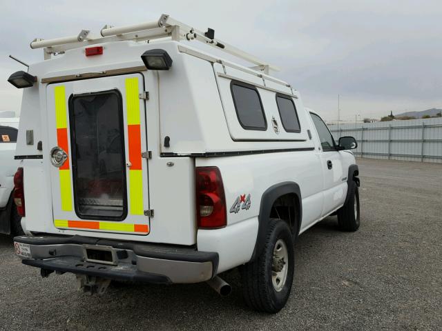 1GCHK24U93E172587 - 2003 CHEVROLET SILVERADO WHITE photo 4