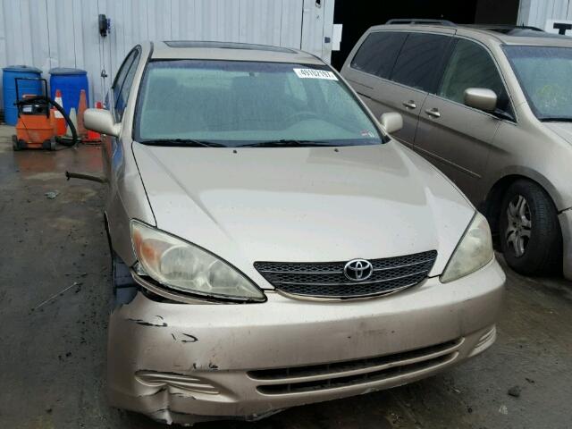 4T1BE32K33U181582 - 2003 TOYOTA CAMRY LE GOLD photo 9