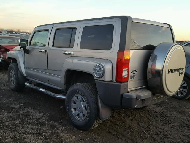 5GTEN43E788227911 - 2008 HUMMER H3 LUXURY SILVER photo 3