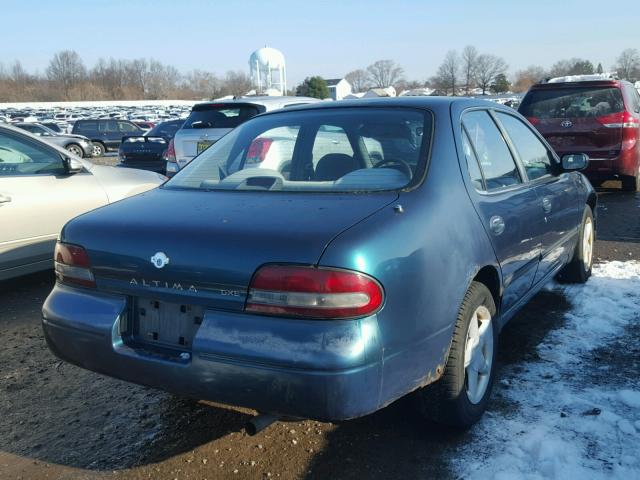 1N4BU31D8VC181568 - 1997 NISSAN ALTIMA XE GREEN photo 4