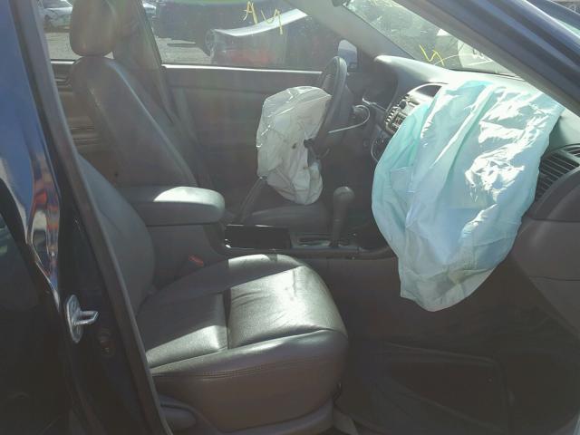 4T1BF32K03U050574 - 2003 TOYOTA CAMRY LE ლურჯი ფოტო 5