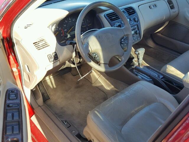 1HGCG16582A063072 - 2002 HONDA ACCORD EX RED photo 9