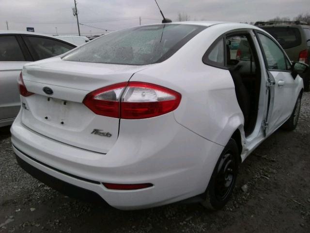 3FADP4AJ4GM123096 - 2016 FORD FIESTA S WHITE photo 4