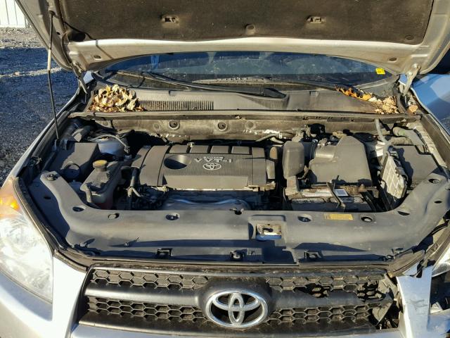 2T3ZF33V69W011432 - 2009 TOYOTA RAV4 SILVER photo 7