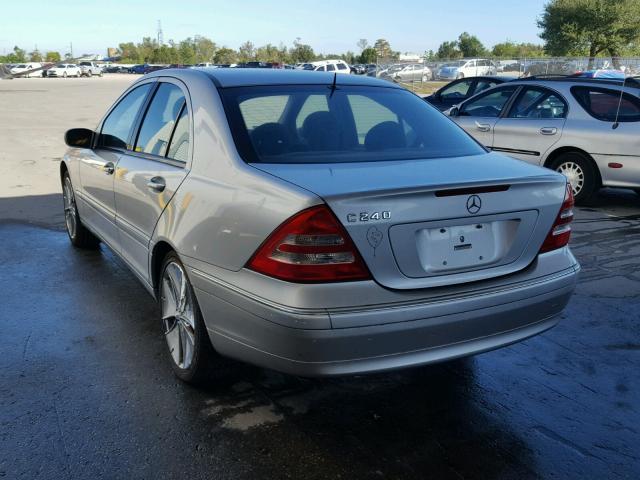 WDBRF61J72F252049 - 2002 MERCEDES-BENZ C 240 SILVER photo 3