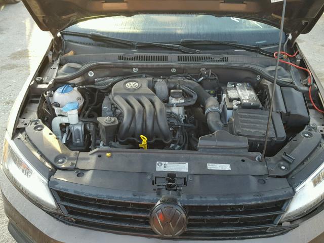 3VW2K7AJ9FM256658 - 2015 VOLKSWAGEN JETTA BASE BROWN photo 7