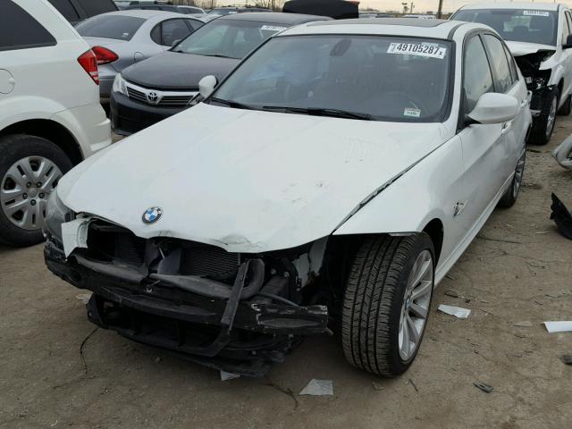 WBAPK5G54BNN28540 - 2011 BMW 328 XI SUL WHITE photo 2