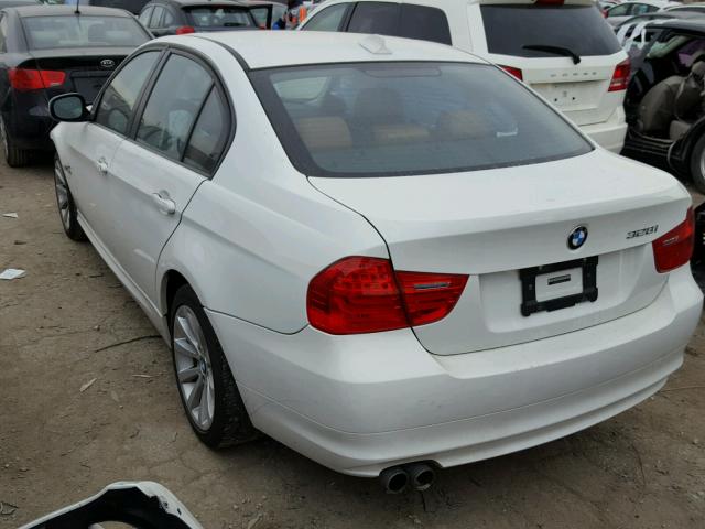 WBAPK5G54BNN28540 - 2011 BMW 328 XI SUL WHITE photo 3