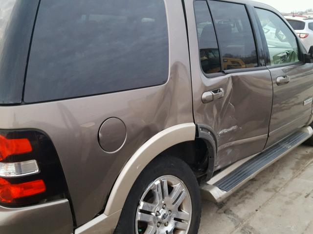 1FMEU74E76UA83898 - 2006 FORD EXPLORER E GRAY photo 9