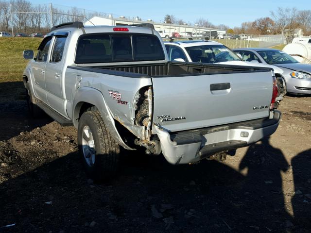 5TEMU52N37Z429333 - 2007 TOYOTA TACOMA DOU SILVER photo 3