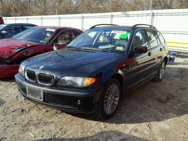 WBAEP33422PF00821 - 2002 BMW 325 XIT BLACK photo 2