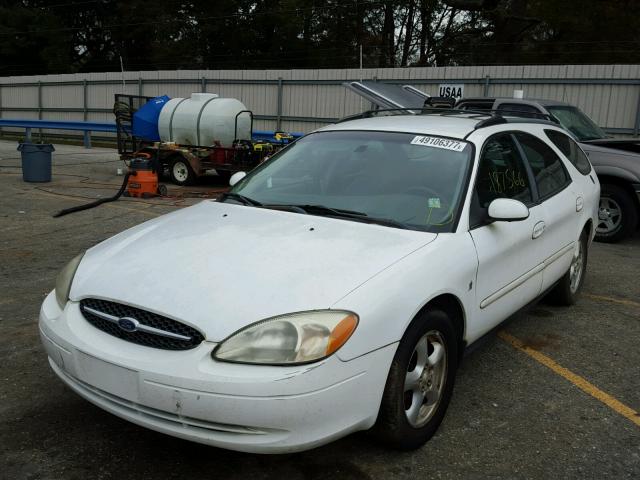 1FAFP58232A207820 - 2002 FORD TAURUS SE WHITE photo 2