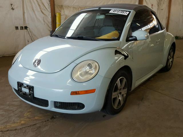 3VWPF31Y86M308023 - 2006 VOLKSWAGEN NEW BEETLE BLUE photo 2