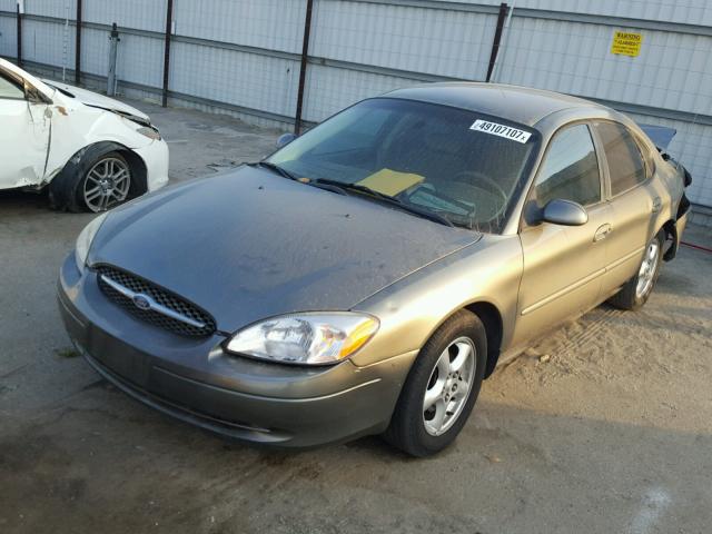 1FAFP53UX2G187409 - 2002 FORD TAURUS SE GREEN photo 2