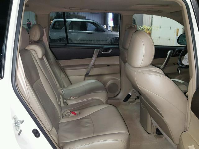 5TDJK3EH6AS021657 - 2010 TOYOTA HIGHLANDER WHITE photo 6