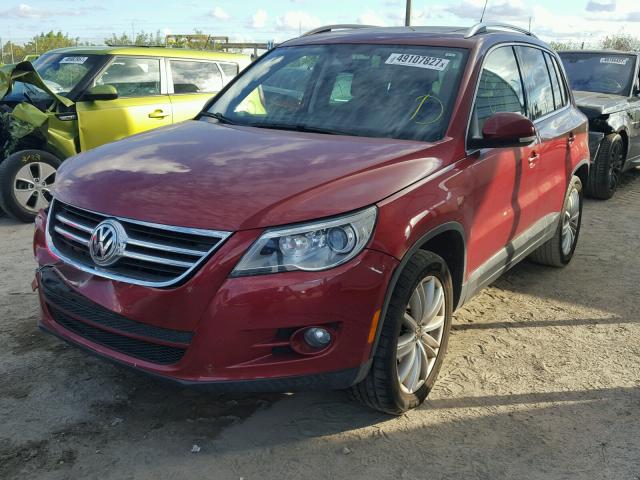 WVGAV75N29W507653 - 2009 VOLKSWAGEN TIGUAN S RED photo 2