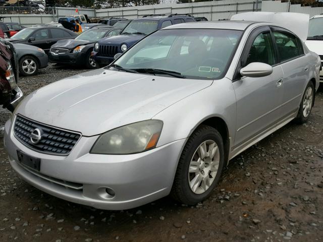 1N4AL11D15C352003 - 2005 NISSAN ALTIMA S SILVER photo 2