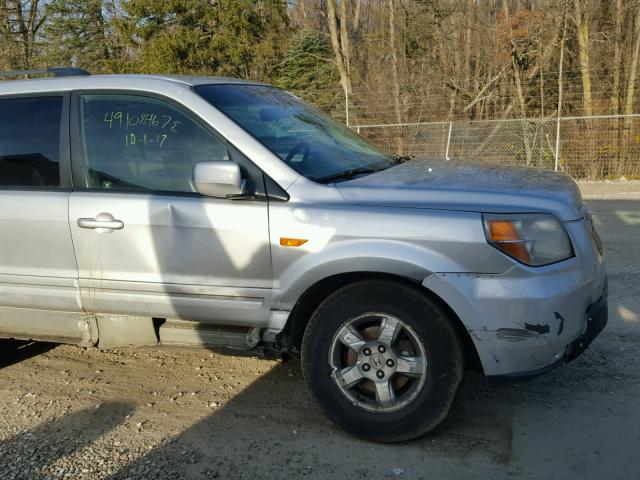 2HKYF18577H539817 - 2007 HONDA PILOT EXL SILVER photo 9