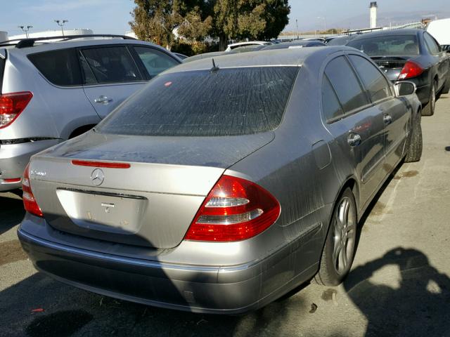 WDBUF70J74A490842 - 2004 MERCEDES-BENZ E 500 SILVER photo 4