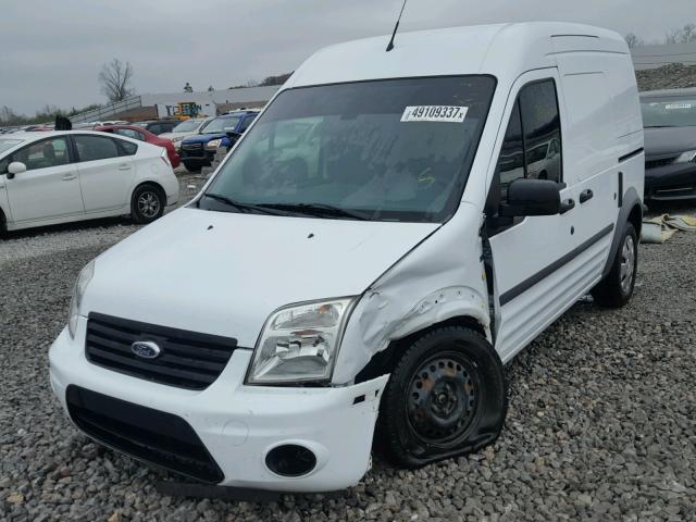 NM0LS7DN1DT172061 - 2013 FORD TRANSIT CO WHITE photo 2