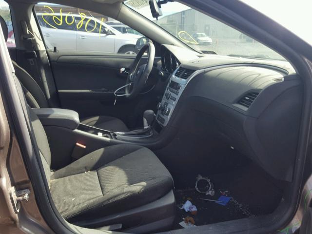 1G1ZC5E04CF175043 - 2012 CHEVROLET MALIBU 1LT GRAY photo 5