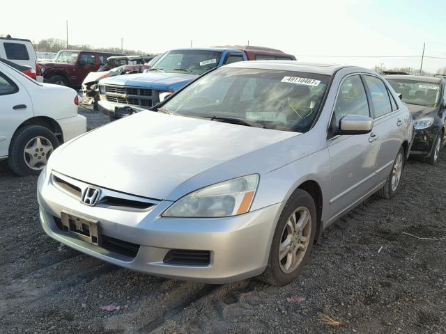 1HGCM56797A068502 - 2007 HONDA ACCORD EX SILVER photo 2