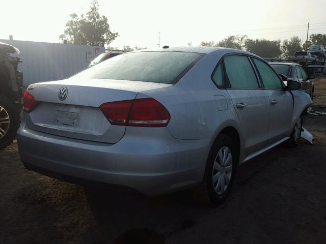 1VWAH7A33CC029832 - 2012 VOLKSWAGEN PASSAT S فضي صورة 4