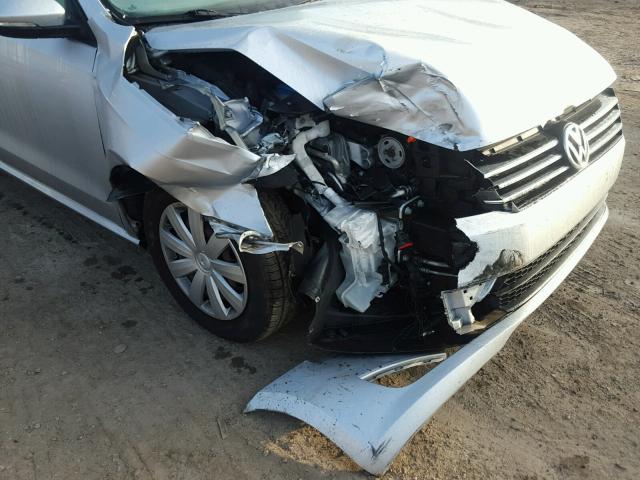 1VWAH7A33CC029832 - 2012 VOLKSWAGEN PASSAT S فضي صورة 9