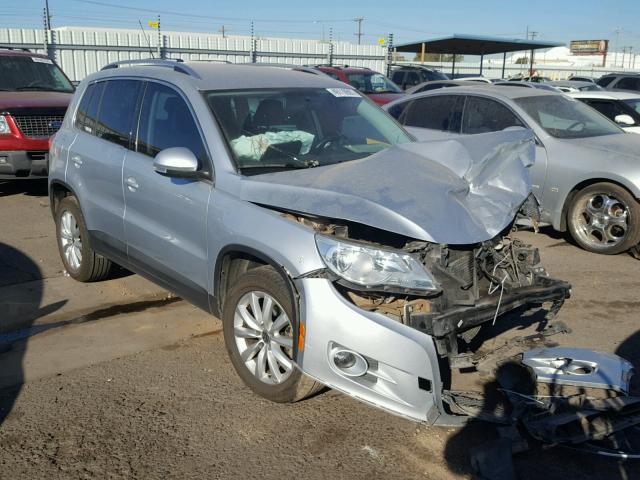 WVGAV7AX0BW555679 - 2011 VOLKSWAGEN TIGUAN S SILVER photo 1