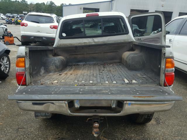 5TEHN72N62Z001291 - 2002 TOYOTA TACOMA DOU SILVER photo 9