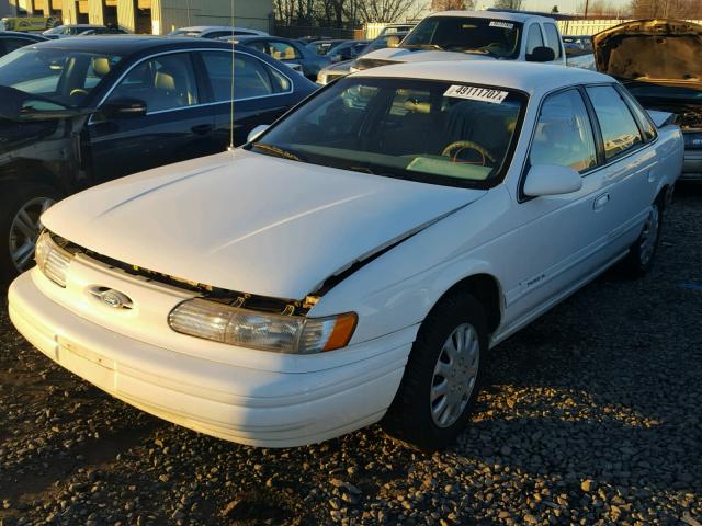 1FALP52U3RG236724 - 1994 FORD TAURUS GL WHITE photo 2