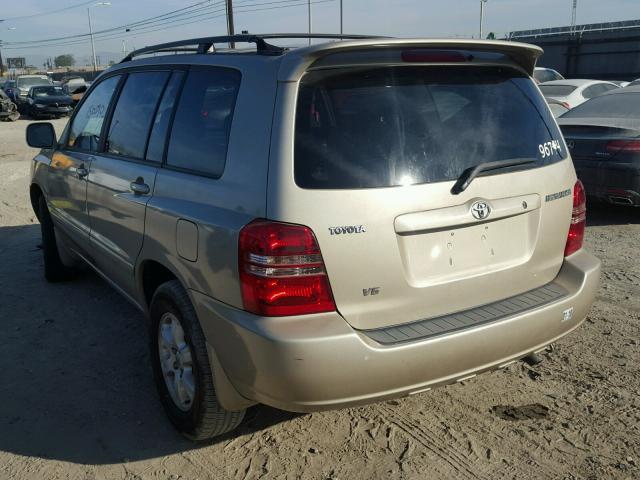 JTEGF21A320031144 - 2002 TOYOTA HIGHLANDER GOLD photo 3