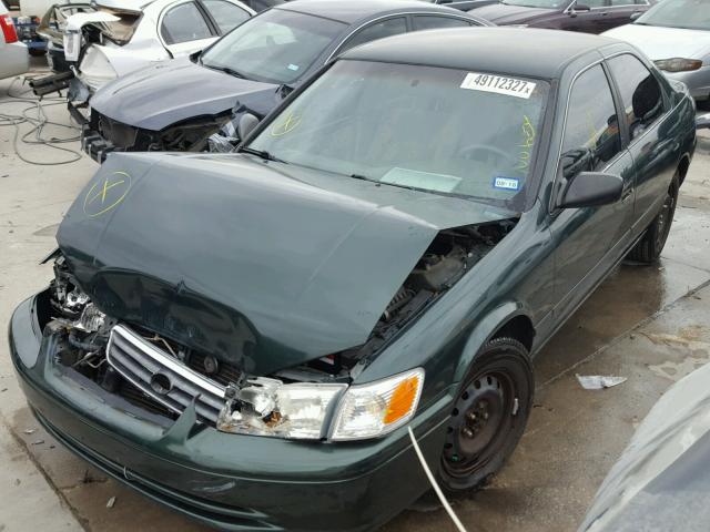 4T1BG22K31U087557 - 2001 TOYOTA CAMRY CE GREEN photo 2