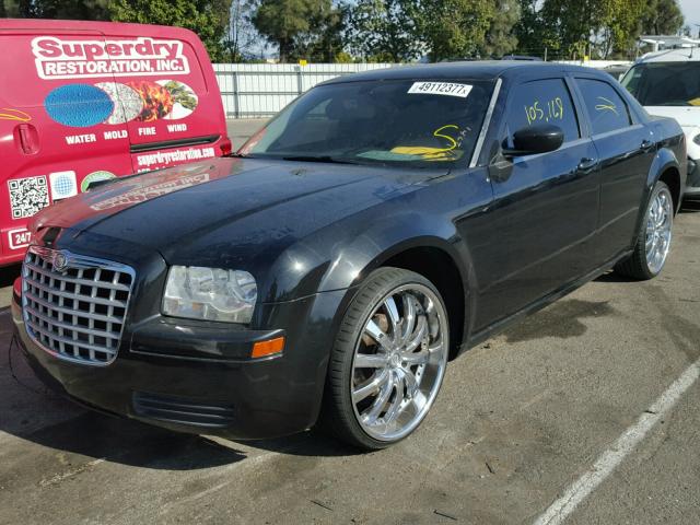 2C3JA43RX5H575118 - 2005 CHRYSLER 300 BLACK photo 2