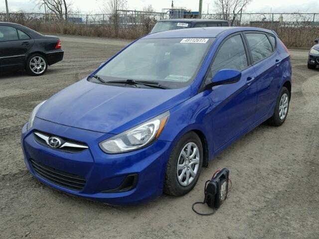 KMHCT5AE9DU117727 - 2013 HYUNDAI ACCENT GLS BLUE photo 2