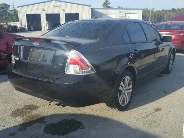 3FAHP07Z87R187345 - 2007 FORD FUSION SE BLACK photo 4