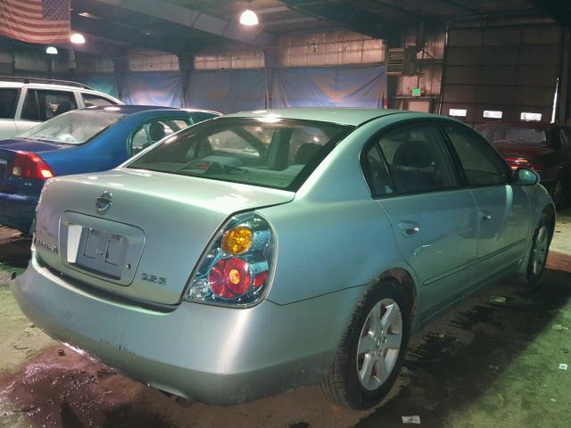 1N4AL11D93C261798 - 2003 NISSAN ALTIMA BAS SILVER photo 4