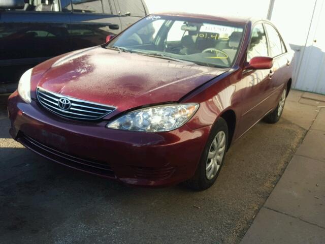 4T1BE32K15U069527 - 2005 TOYOTA CAMRY LE MAROON photo 2