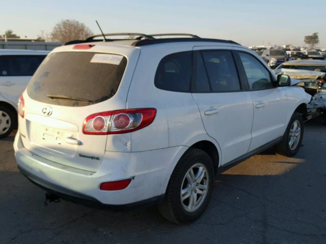 5NMSG3AB2AH377811 - 2010 HYUNDAI SANTA FE G WHITE photo 4