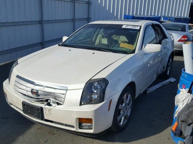 1G6DP577670107323 - 2007 CADILLAC CTS HI FEA WHITE photo 2