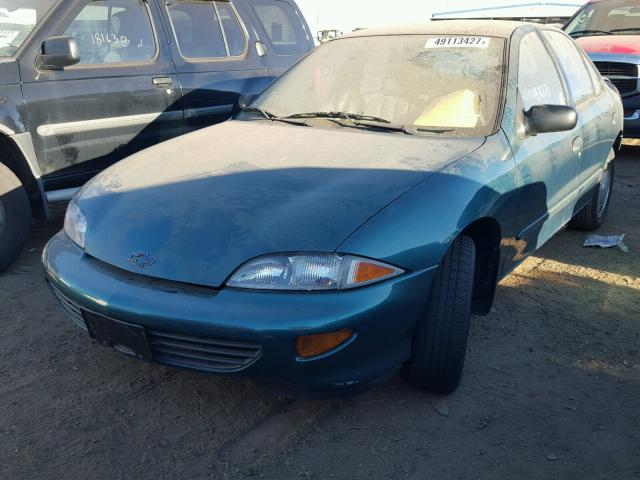 1G1JF52T6W7201837 - 1998 CHEVROLET CAVALIER L GREEN photo 2