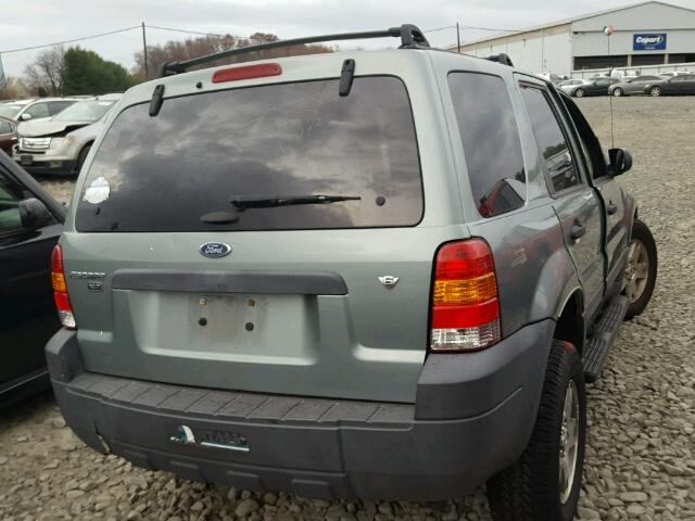 1FMYU03165KD15646 - 2005 FORD ESCAPE XLT GREEN photo 4